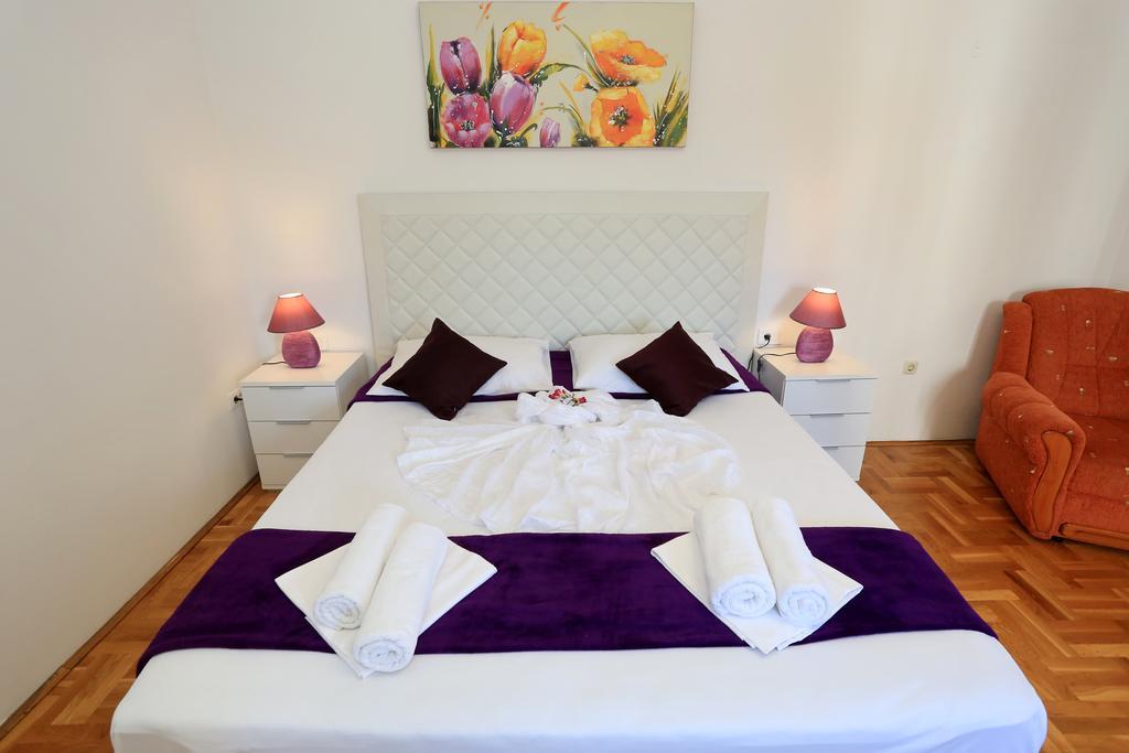 Apartments Maruna Self Check-In Zadar Exterior photo