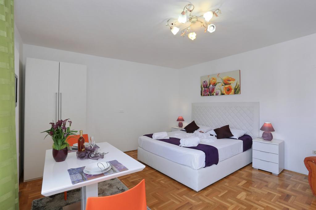 Apartments Maruna Self Check-In Zadar Exterior photo