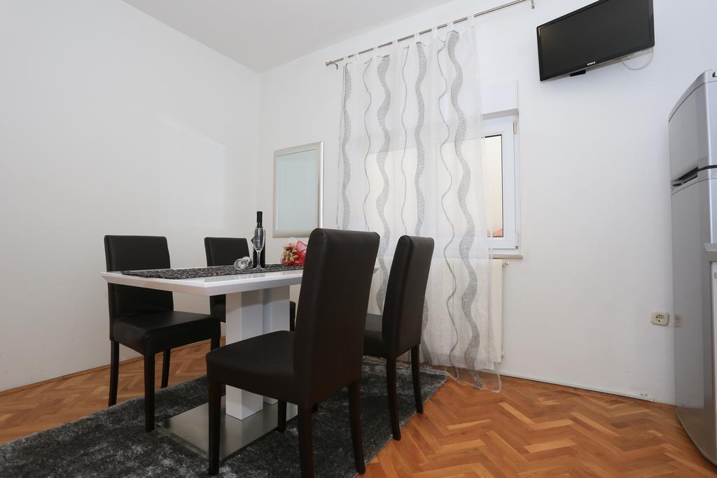 Apartments Maruna Self Check-In Zadar Room photo