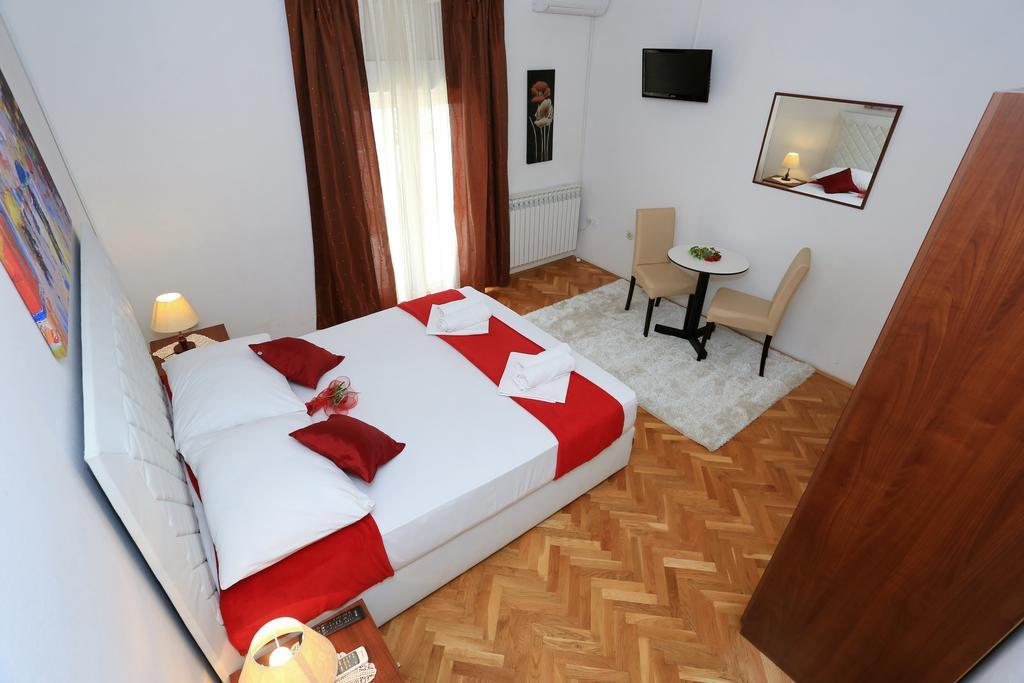 Apartments Maruna Self Check-In Zadar Exterior photo