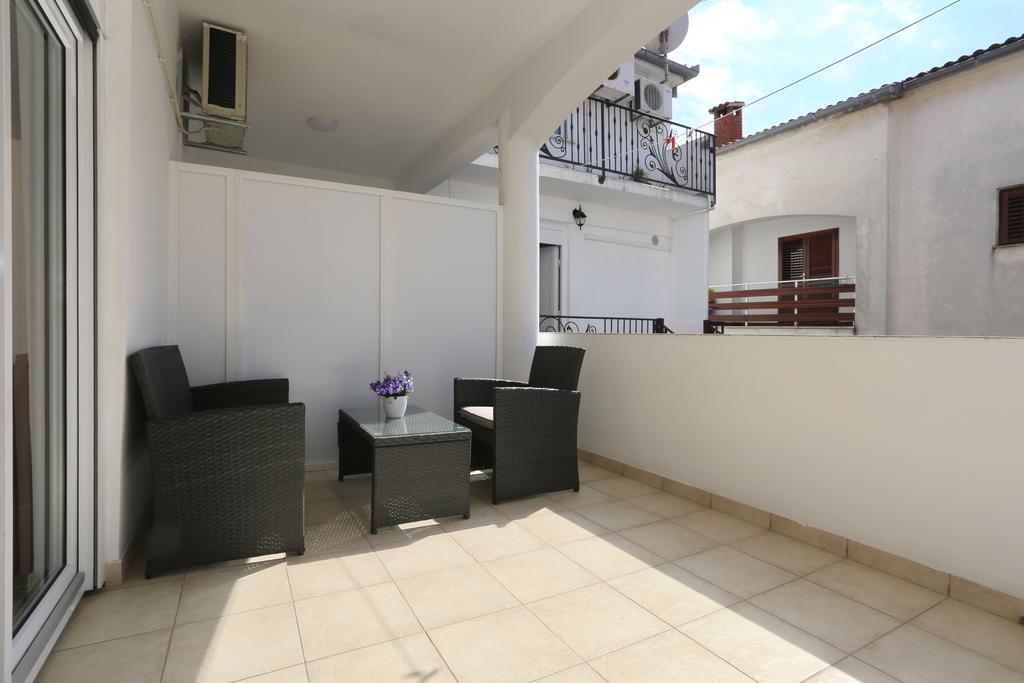 Apartments Maruna Self Check-In Zadar Exterior photo