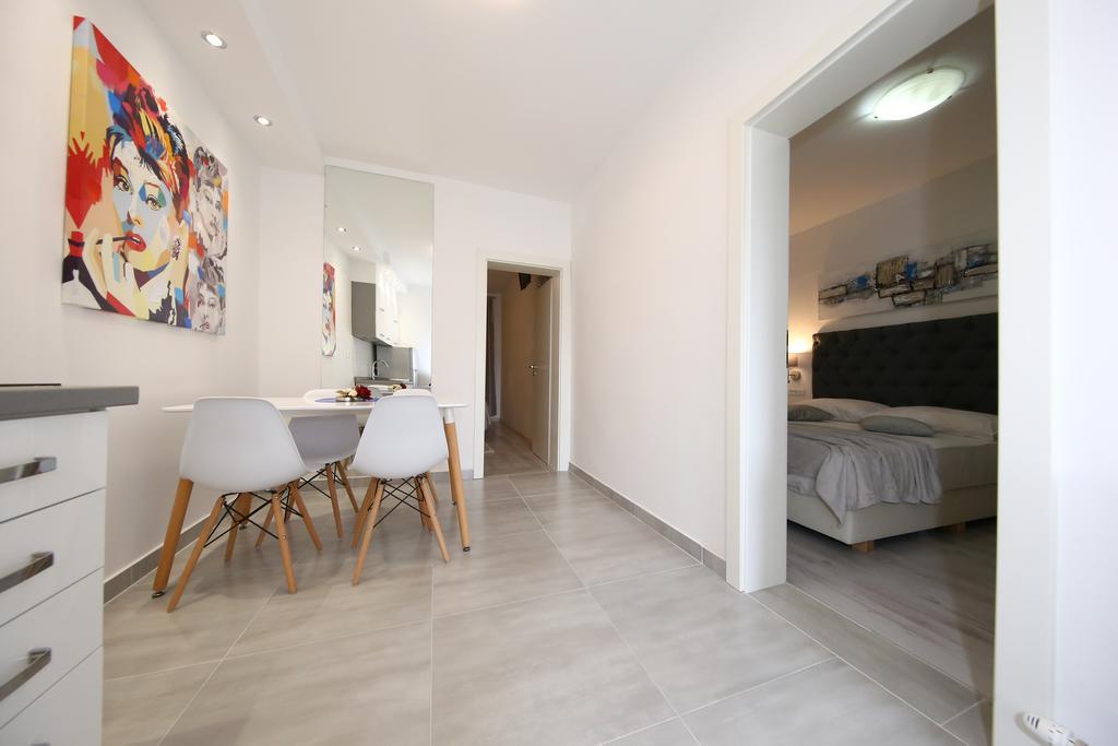 Apartments Maruna Self Check-In Zadar Exterior photo