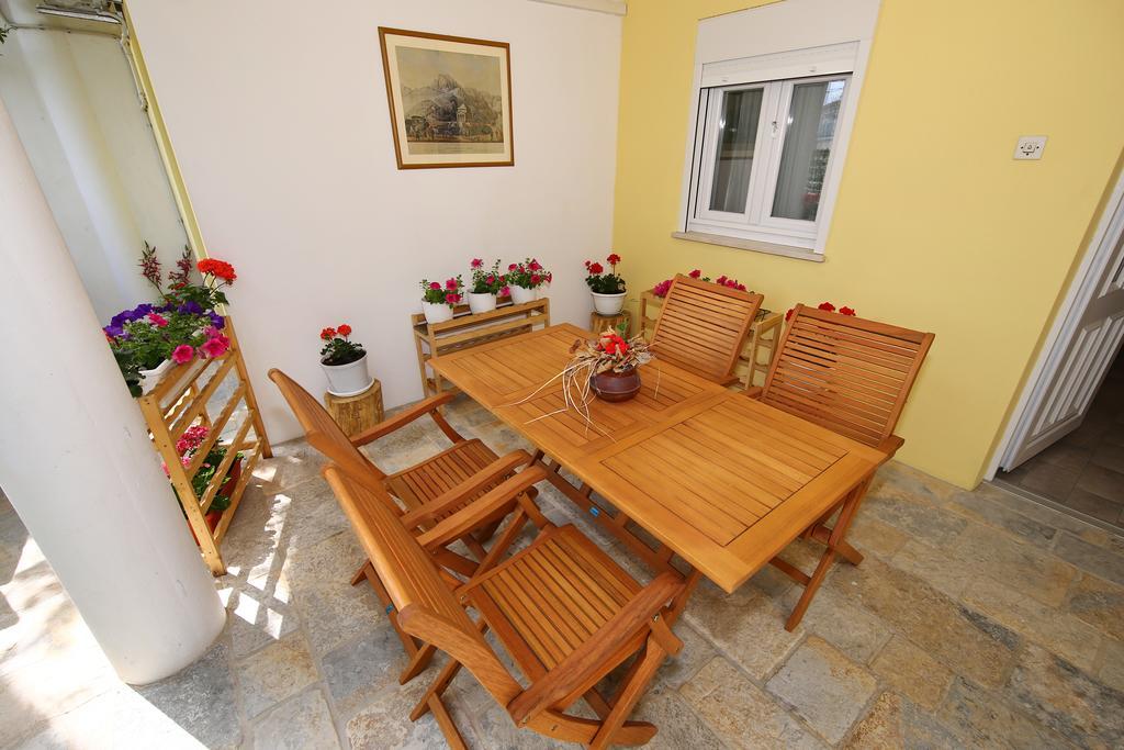 Apartments Maruna Self Check-In Zadar Exterior photo
